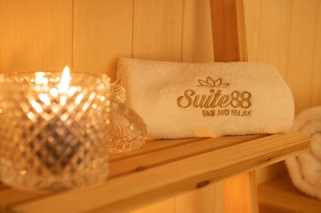 Suite88 Affittacamere 바를레타 외부 사진